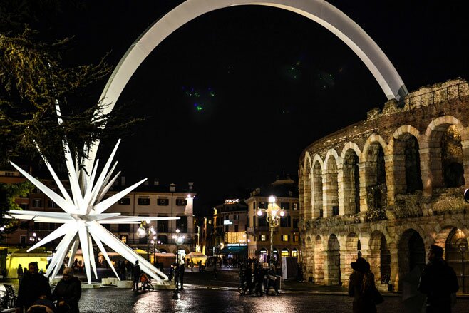 Рождественская звезда в Вероне