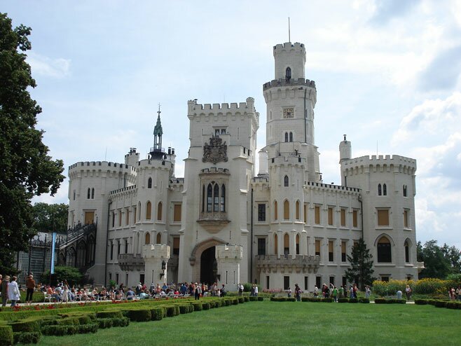 Замок Глубока-над-Влтавой